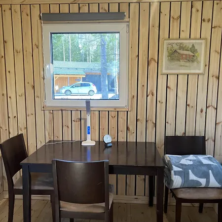 Marika Puhkekuela - Metsanurga Jaervemaja * Nova