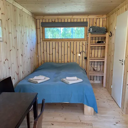 Marika Puhkekuela - Metsanurga Jaervemaja Nyaraló *